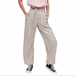 Aritzia Sunday Best Erinjoy Pants 4